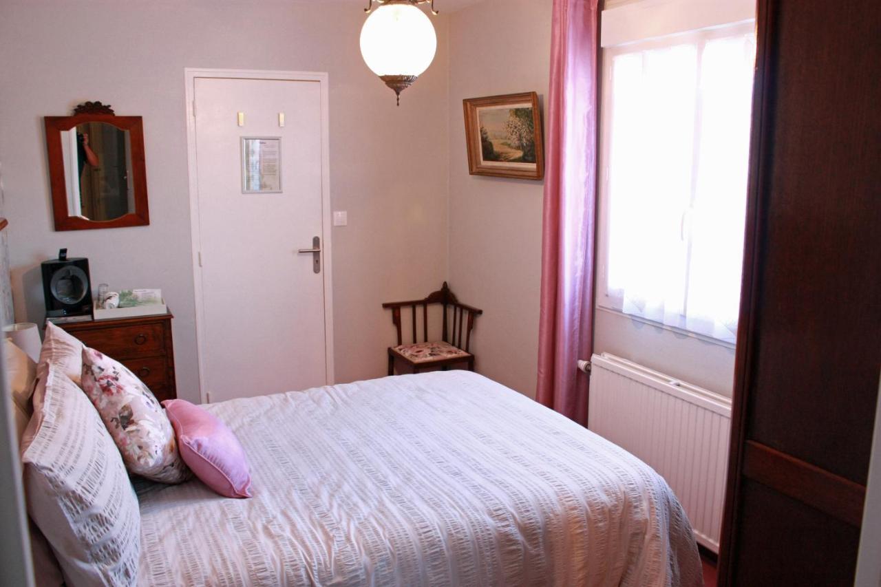 Bed and Breakfast Les Camelias Бінік Екстер'єр фото